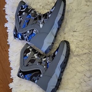 Gugarun Hobibear Gray Boy Girl Unisex snow boot waterproof slipresist 37…4.5 NEW